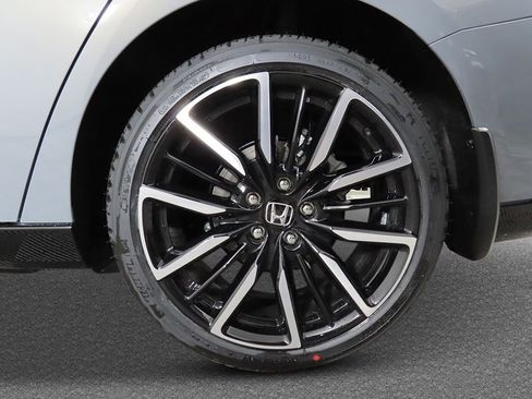 New 2026 Honda Accord Touring image 9