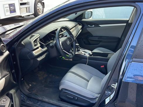 Used 2019 Honda Civic EX image 3