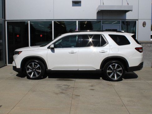 Used 2023 Honda Pilot Elite image 5