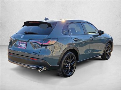 Used 2025 Honda HR-V Sport image 5