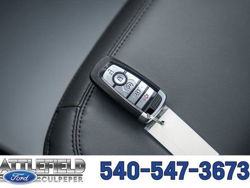 New 2026 Ford Expedition Active image 52