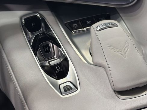 Used 2021 Chevrolet Corvette Stingray Preferred Cpe w/ Z51 Performance Package RWD image 19