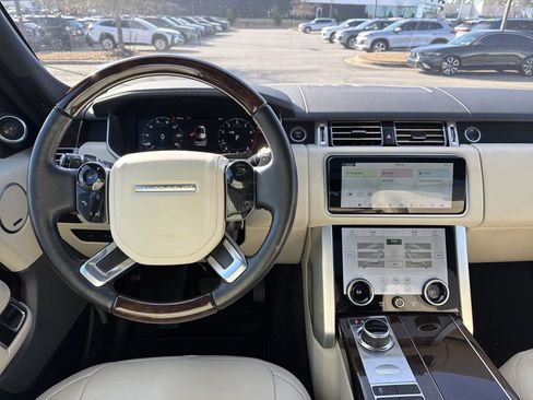 Used 2022 Land Rover Range Rover image 6