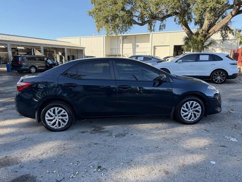 Used 2018 Toyota Corolla LE image 7