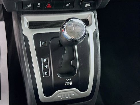 Used 2017 Jeep Compass High Altitude image 14