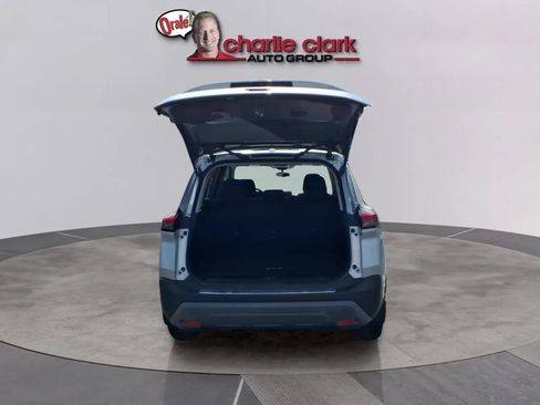 Used 2023 Nissan Rogue SV FWD image 5