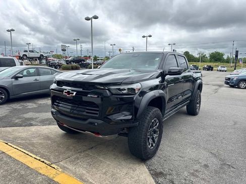 Used 2024 Chevrolet Colorado ZR2 w/ ZR2 Convenience Package III AWD/4WD image 10