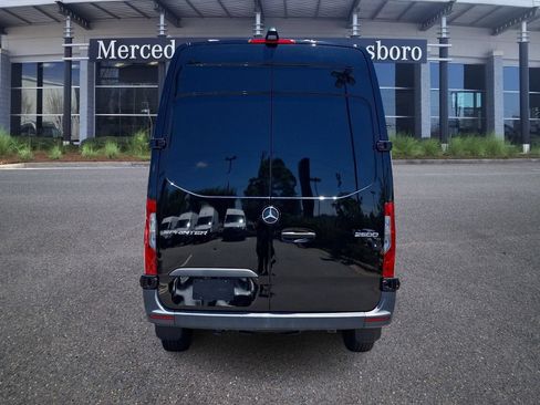 Used 2023 Mercedes-Benz Sprinter 2500 image 5