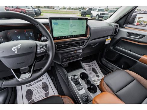 New 2026 Ford Bronco Sport Outer Banks w/ Outer Banks Tech Package+ AWD/4WD image 15