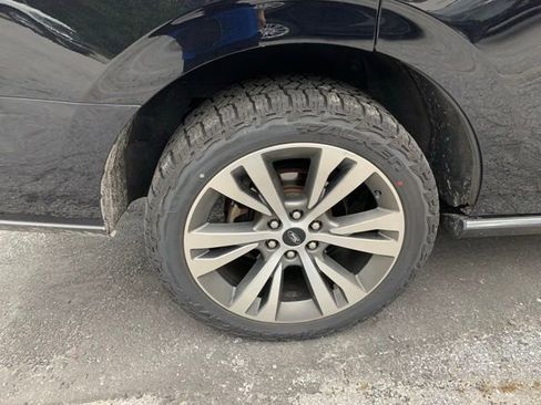 Used 2020 Ford Expedition Limited w/ Equipment Group 302A AWD/4WD image 8