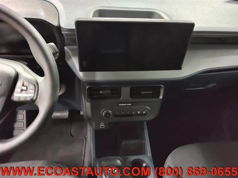 Used 2025 Ford Maverick XL image 12