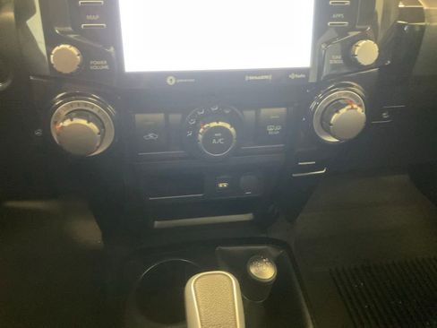 Used 2023 Toyota 4Runner TRD Off-Road Premium w/ Off Road Premium Plus Package AWD/4WD image 24