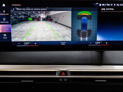 Used 2023 BMW iX xDrive50 image 31