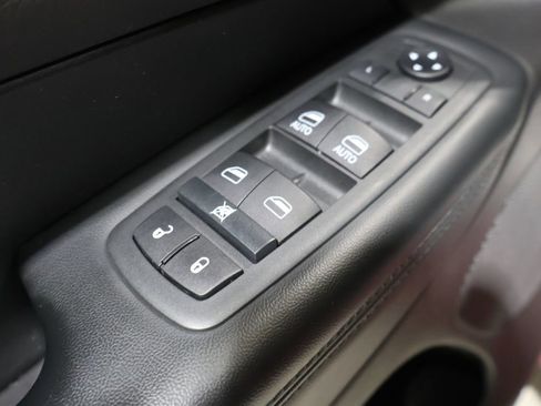 Used 2020 Jeep Grand Cherokee Limited X image 14