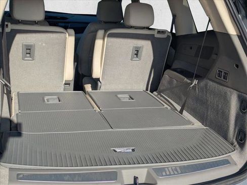 Used 2025 Cadillac XT6 Premium Luxury w/ LPO, Floor Liner Package image 6