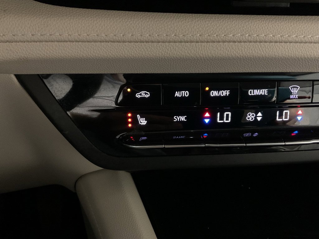 Used 2022 Buick Envision Preferred FWD image 3