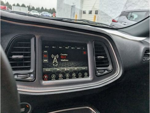 Used 2017 Dodge Challenger R/T Scat Pack w/ Leather Interior Group image 17