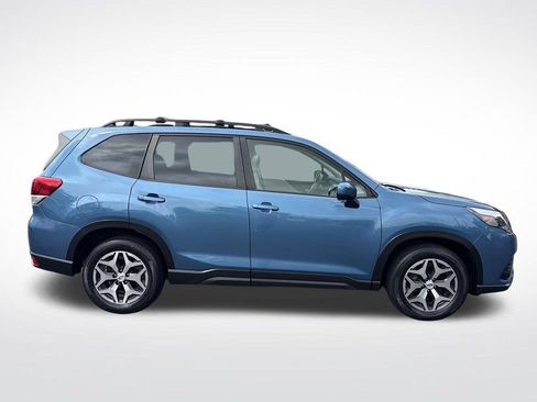 Used 2022 Subaru Forester Premium w/ Popular Package #3 AWD/4WD image 6