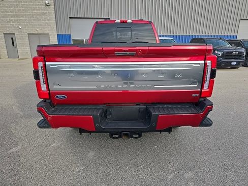 Used 2024 Ford F250 Platinum w/ FX4 Off-Road Package image 4