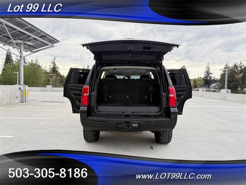 Used 2017 Chevrolet Tahoe LT w/ Z71 Midnight Edition AWD/4WD image 31