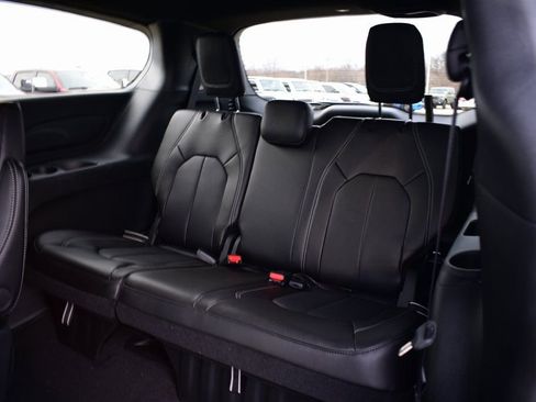 New 2026 Chrysler Pacifica Select w/ S Appearance Package FWD image 24