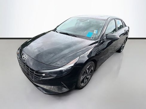 Used 2021 Hyundai Elantra Limited w/ Cargo Package FWD image 5