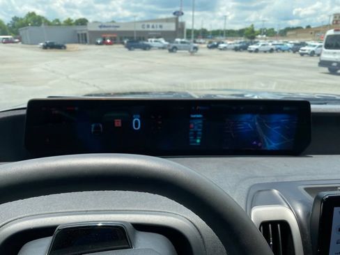 Certified 2025 Ford Expedition Active RWD image 19