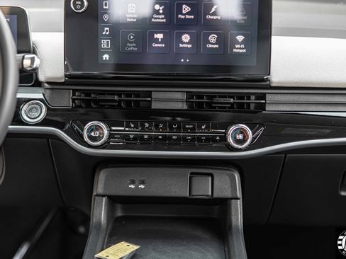 Used 2025 Honda Prologue EX image 34