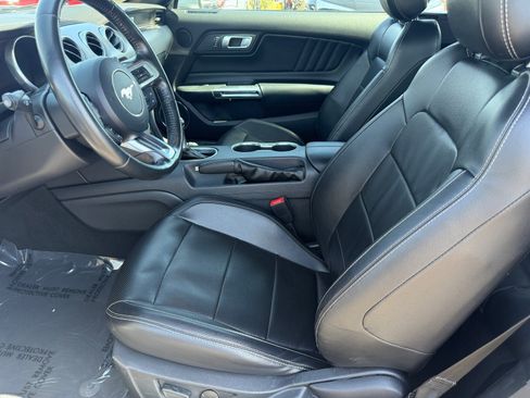 Used 2022 Ford Mustang Premium RWD image 11