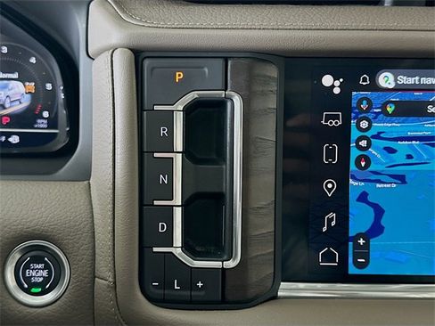 Used 2023 GMC Yukon XL Denali image 17