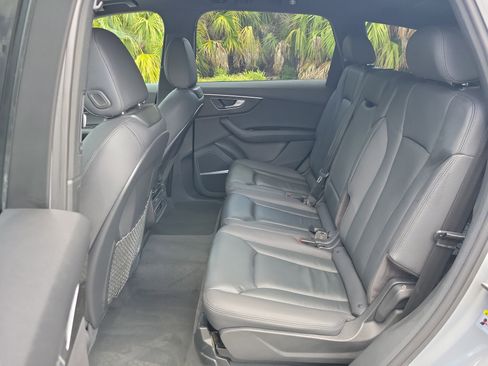Used 2021 Audi Q7 3.0T Premium Plus image 16