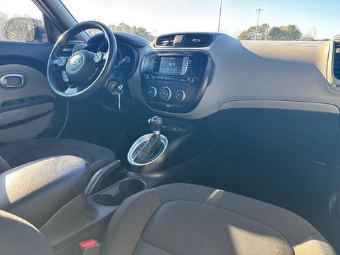 Used 2017 Kia Soul image 22