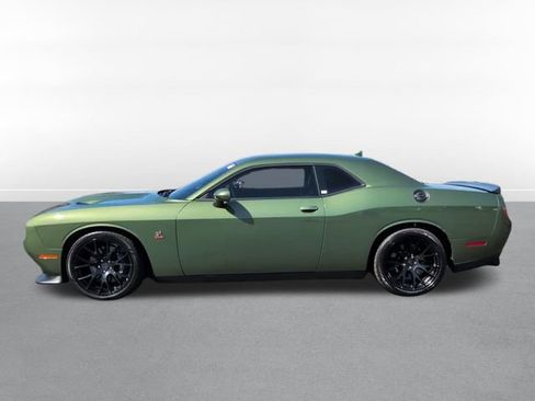 Used 2022 Dodge Challenger R/T Scat Pack w/ Plus Package RWD image 8