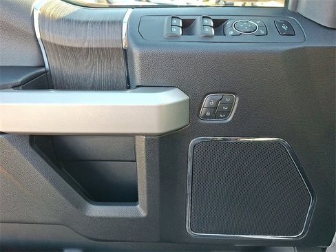 Certified 2020 Ford F250 Lariat w/ Lariat Ultimate Package image 12