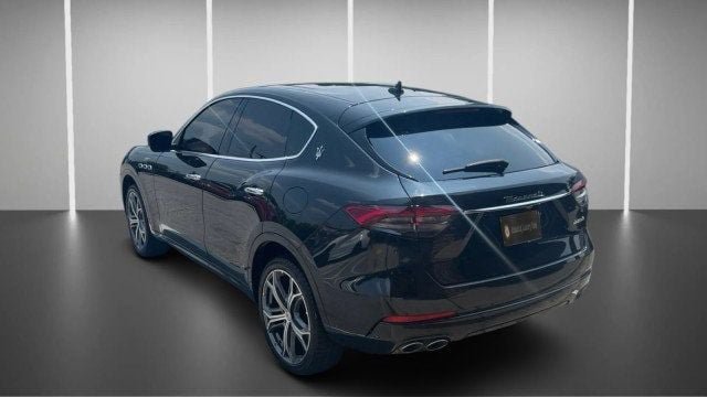 Used 2023 Maserati Levante GT AWD/4WD image 6