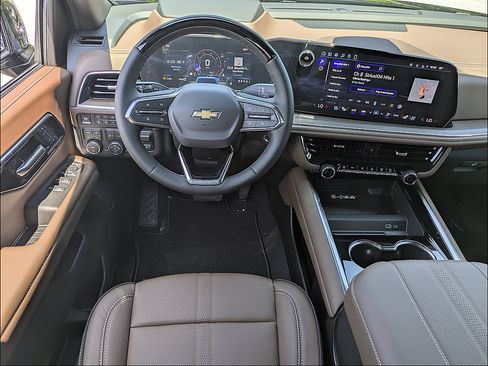 New 2026 Chevrolet Suburban High Country AWD/4WD image 17