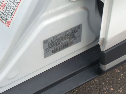 Used 2023 Nissan Kicks SR w/ SR Premium Package image 27