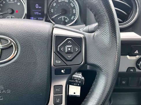 Used 2019 Toyota Tacoma SR5 image 20