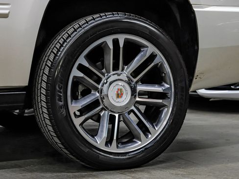 Used 2012 Cadillac Escalade Premium AWD/4WD image 73