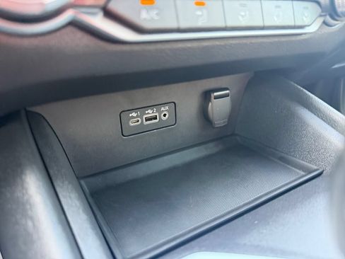 Used 2022 Nissan Altima 2.5 SV FWD image 23