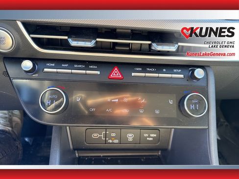 Used 2025 Hyundai Sonata SEL FWD image 31