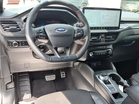 Used 2024 Ford Escape ST-Line w/ Tech Pack #1 AWD/4WD image 15