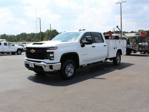Used 2024 Chevrolet Silverado 2500 W/T w/ WT Convenience Package AWD/4WD image 10