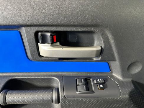 Used 2007 Toyota FJ Cruiser 4WD image 23