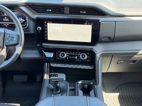 Used 2025 GMC Sierra 1500 AT4X w/ AT4X AEV Edition image 33