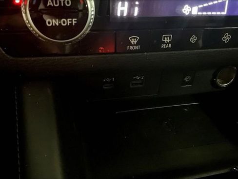 Used 2022 Mitsubishi Outlander SE image 30