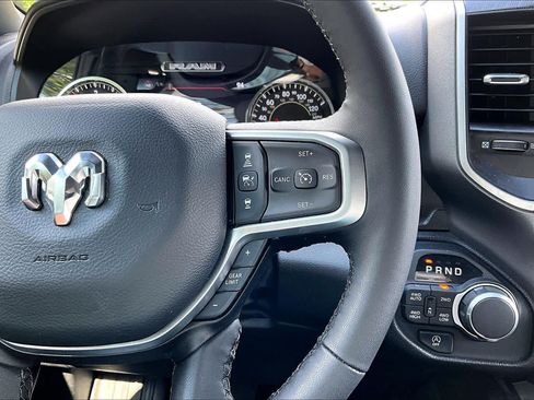 Used 2025 RAM 1500 Big Horn AWD/4WD image 25