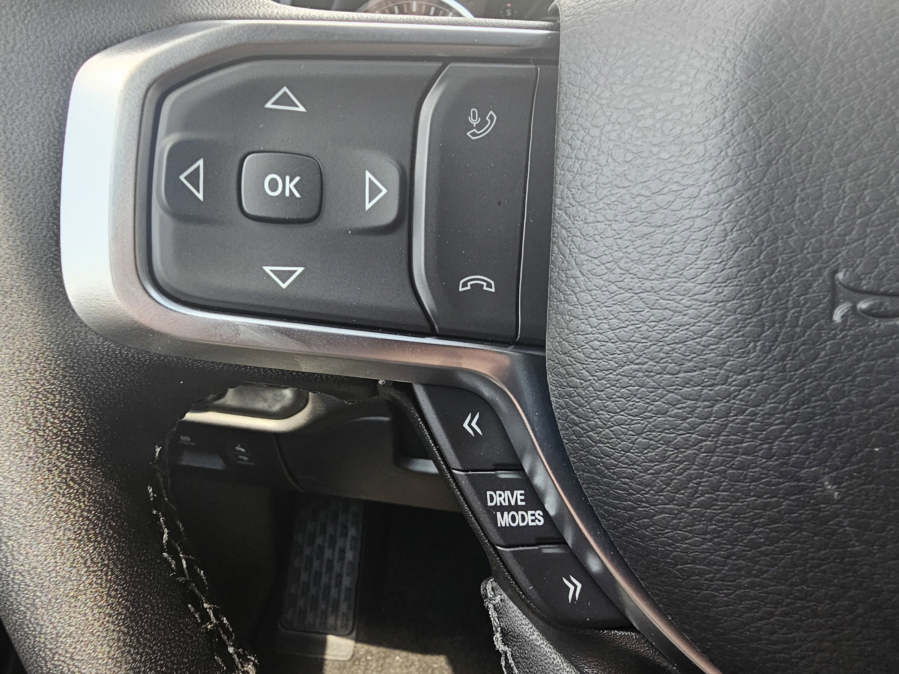 Used 2025 RAM 1500 Big Horn AWD/4WD image 21
