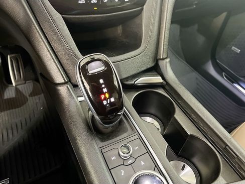 Used 2021 Cadillac XT5 Sportv w/ Platinum Package image 17