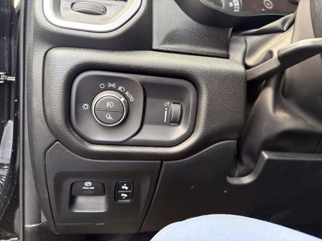 Used 2024 RAM 1500 Big Horn AWD/4WD image 20
